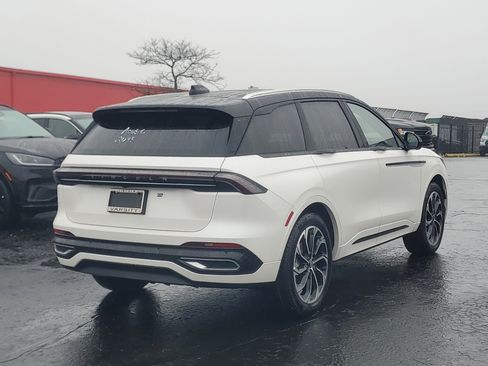 New 2026 Lincoln Nautilus Reserve image 4