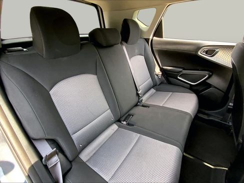 Used 2024 Kia Soul LX w/ Option Group 015 FWD image 19