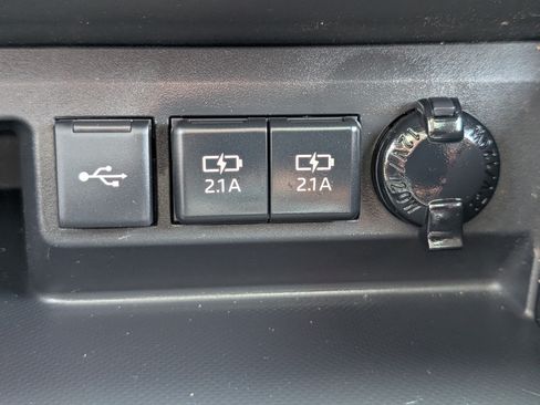 Used 2021 Toyota Highlander Limited AWD/4WD image 26
