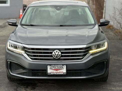 Used 2020 Volkswagen Passat 2.0T R-Line image 8