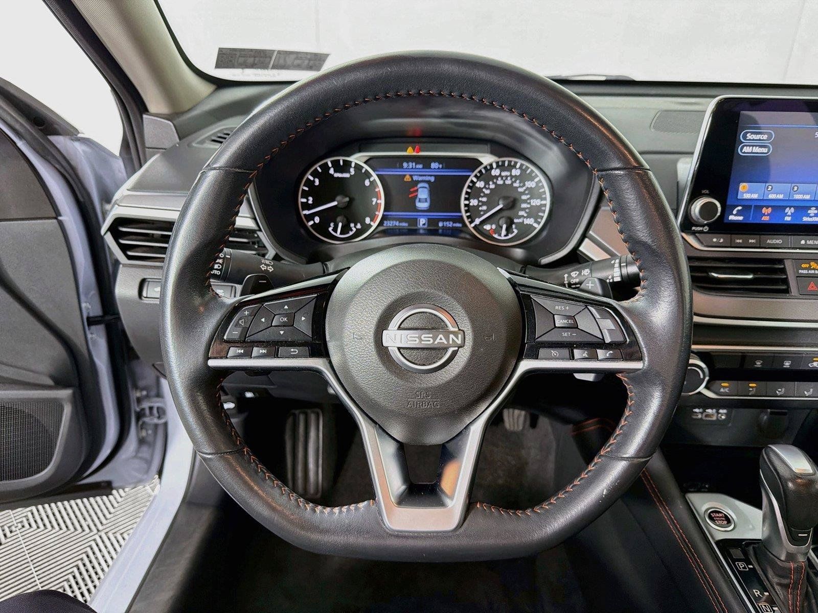 Used 2023 Nissan Altima 2.5 SR AWD/4WD image 3