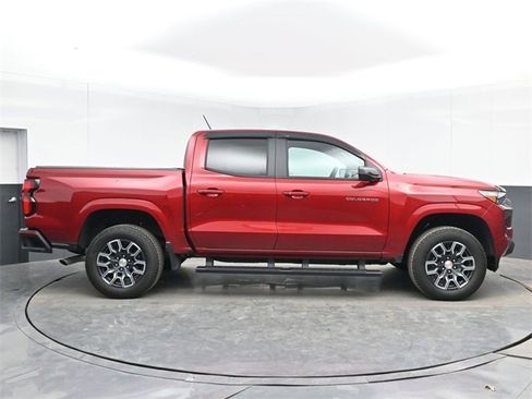 Used 2024 Chevrolet Colorado LT w/ LT Convenience Package III image 15