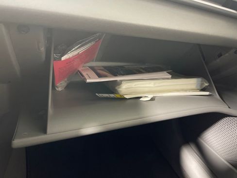 Certified 2022 Hyundai Elantra SEL w/ Convenience + Premium Package image 27