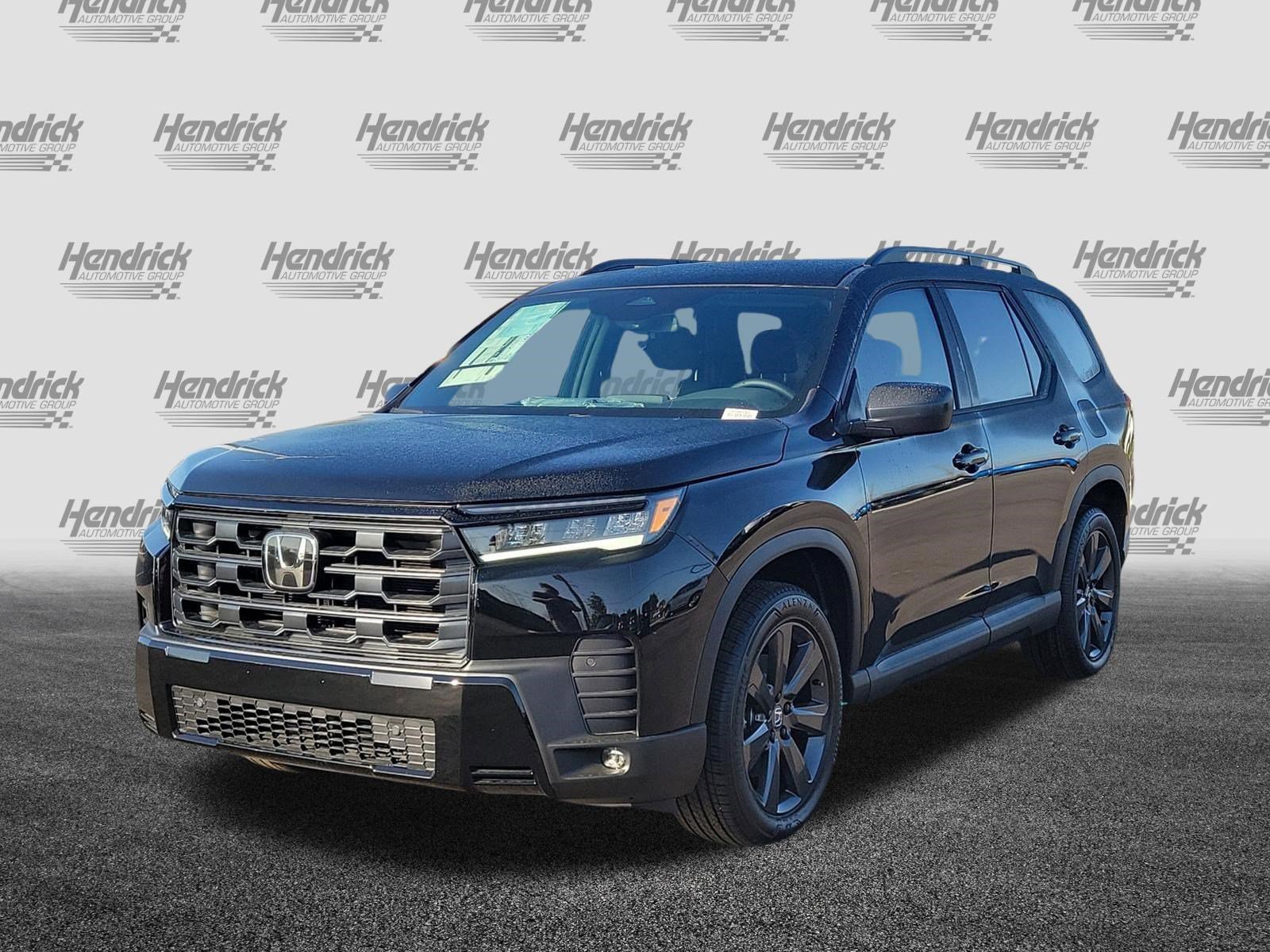 New 2026 Honda Pilot Sport image 3