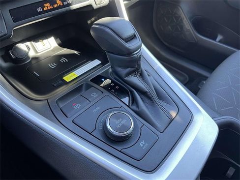 Used 2024 Toyota RAV4 AWD Hybrid image 28