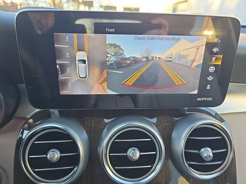 Certified 2022 Mercedes-Benz GLC 300 image 27