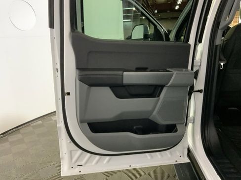 Used 2023 Ford F250 XLT image 32
