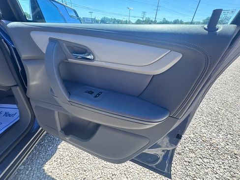 Used 2013 Chevrolet Traverse LS FWD image 31