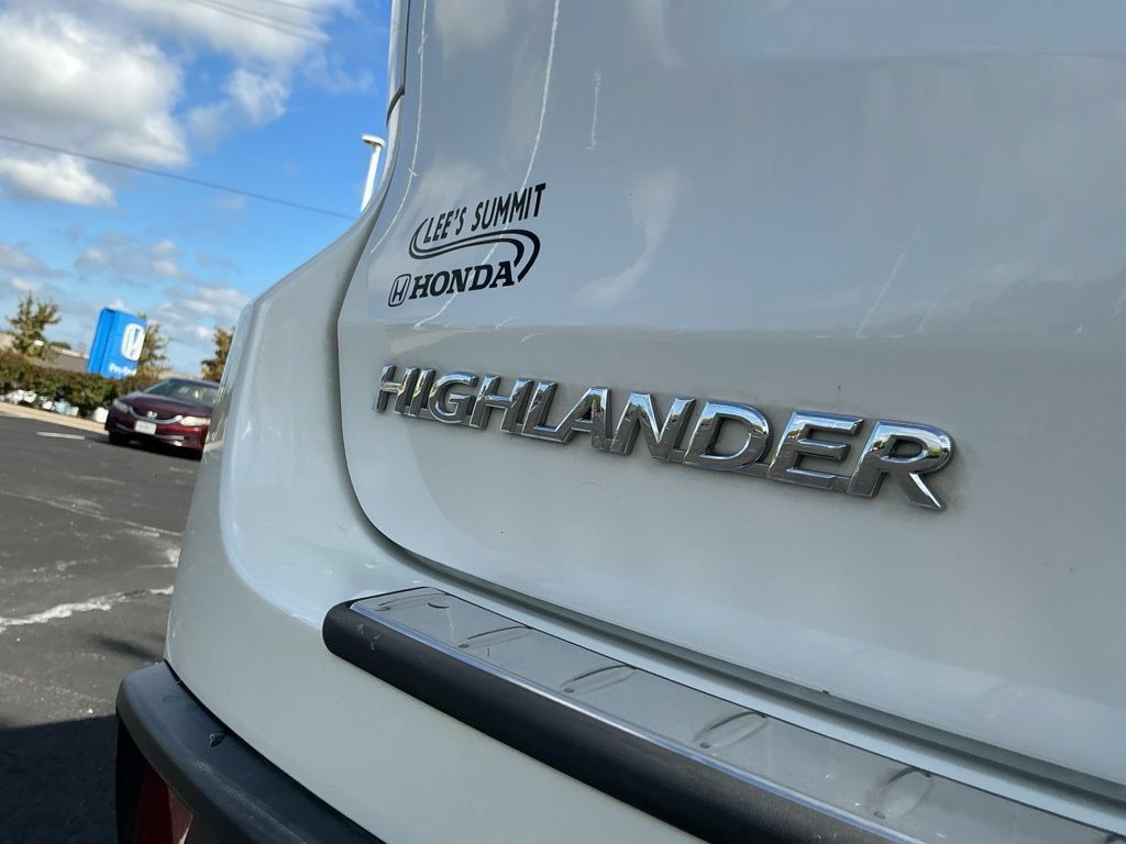 Used 2019 Toyota Highlander XLE AWD/4WD image 13