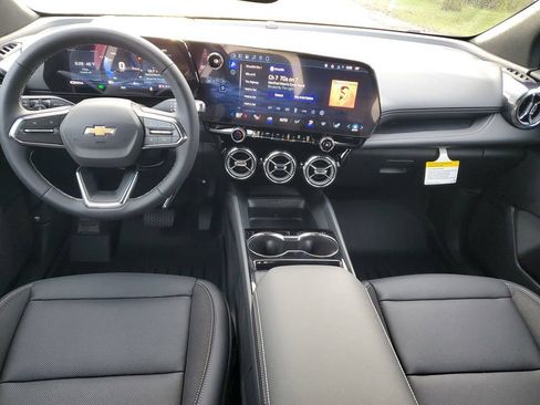 New 2026 Chevrolet Blazer EV LT AWD/4WD image 17