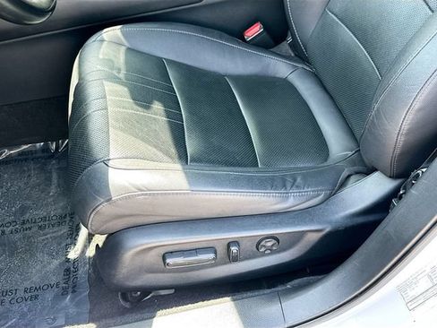 Used 2020 Honda Accord Touring image 28
