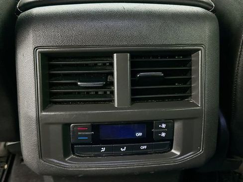 Used 2022 Volkswagen Atlas SE image 24