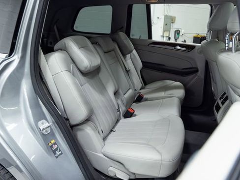 Used 2015 Mercedes-Benz GL 450 4MATIC image 25