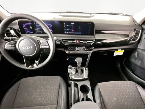 New 2026 Kia Seltos S image 6