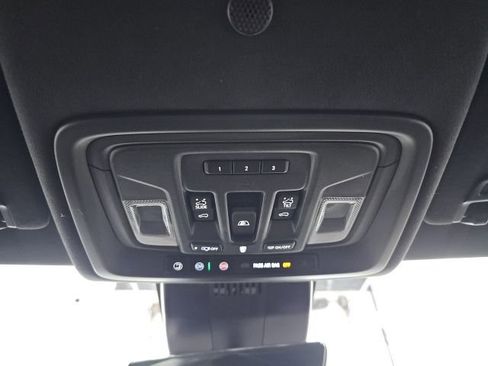 Used 2025 GMC Sierra 1500 AT4X image 29