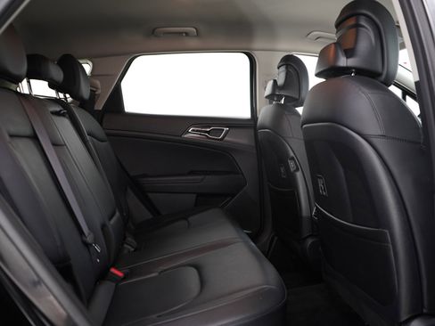 Used 2025 Kia Sportage EX AWD/4WD image 12