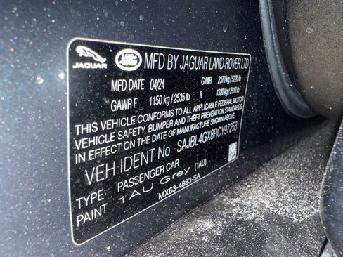 Used 2024 Jaguar XF R-Dynamic SE AWD/4WD image 19