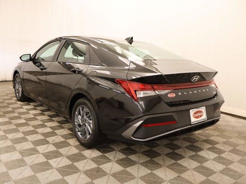 New 2026 Hyundai Elantra Blue FWD image 3