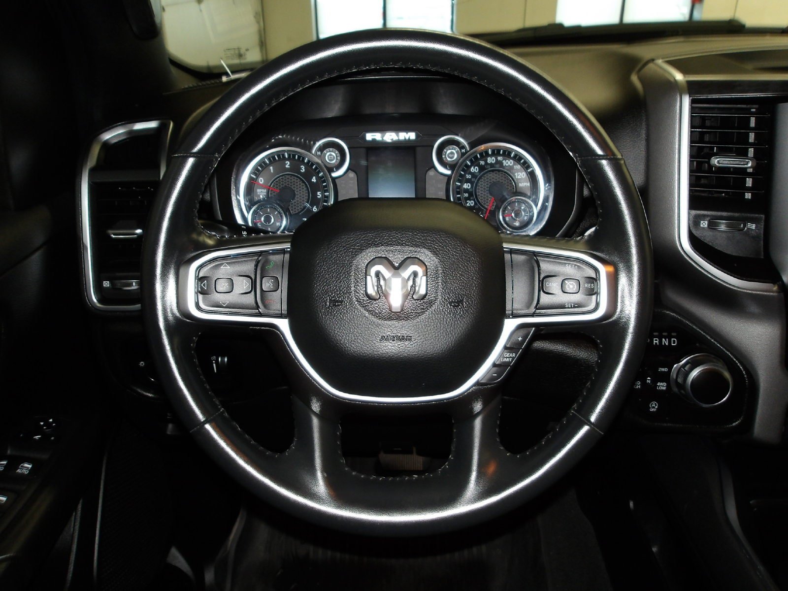 Used 2024 RAM 1500 Big Horn AWD/4WD image 14