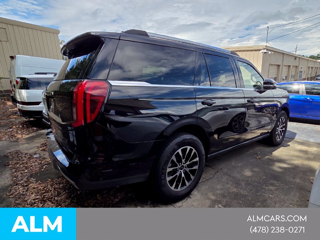 Used 2025 Ford Expedition Platinum AWD/4WD image 14