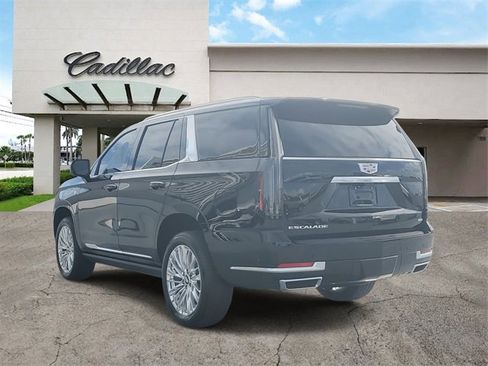 Used 2026 Cadillac Escalade Luxury w/ LPO, Floor Liner Package image 3