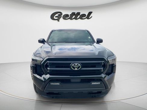 Certified 2024 Toyota Tacoma SR5 AWD/4WD image 2