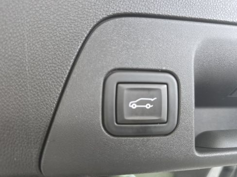 Used 2023 Buick Envision Preferred AWD/4WD image 24