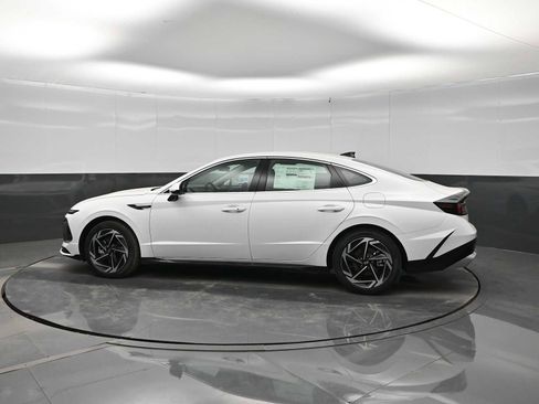 New 2026 Hyundai Sonata SEL FWD image 5
