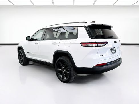 Used 2024 Jeep Grand Cherokee L Altitude AWD/4WD image 6