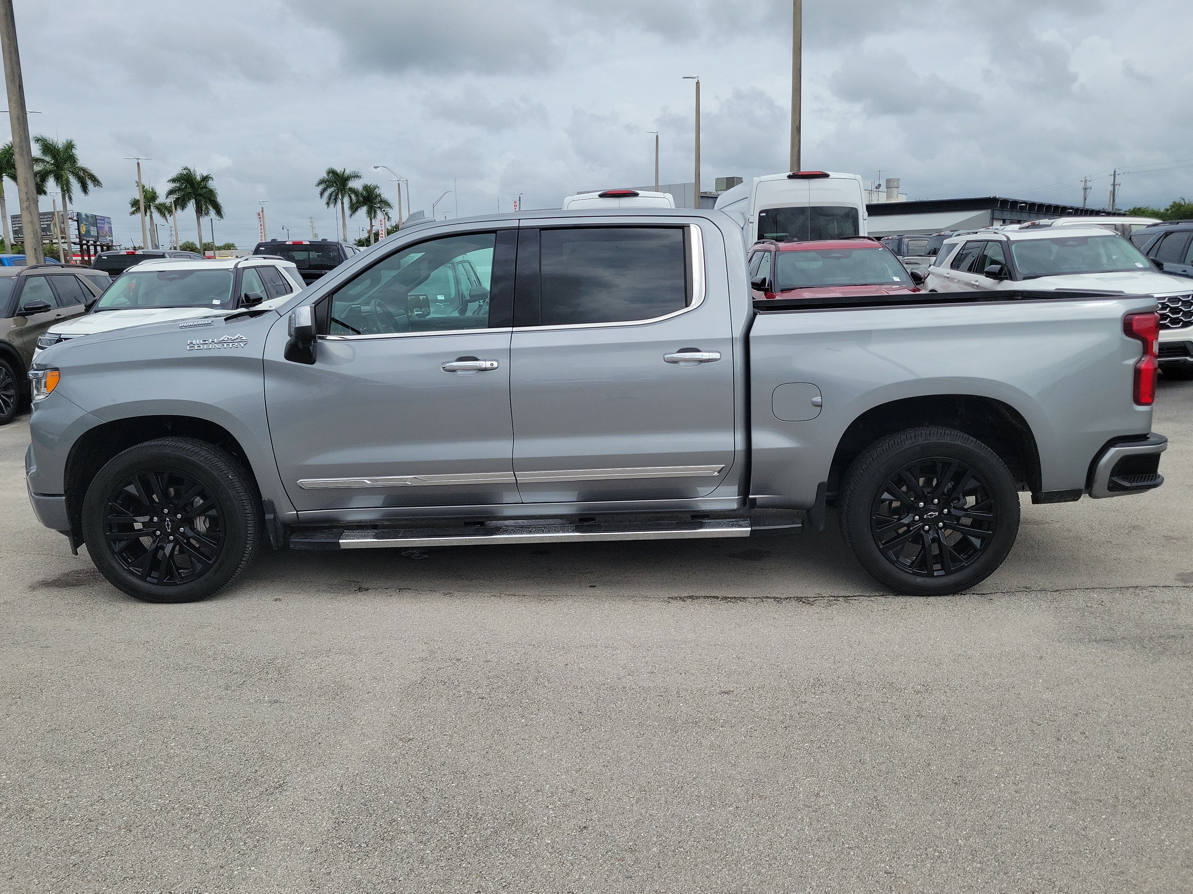 Used 2024 Chevrolet Silverado 1500 High Country AWD/4WD image 8