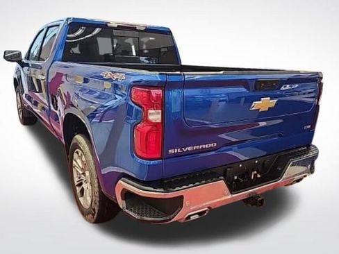 Used 2022 Chevrolet Silverado 1500 LTZ w/ LTZ Convenience Package II AWD/4WD image 2