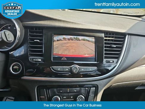 Used 2022 Buick Encore Preferred image 18
