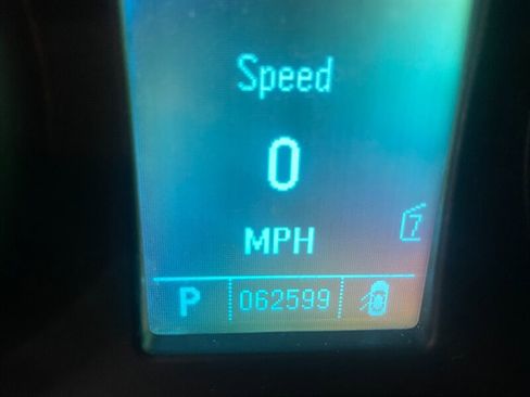 Used 2011 Buick Regal CXL image 9