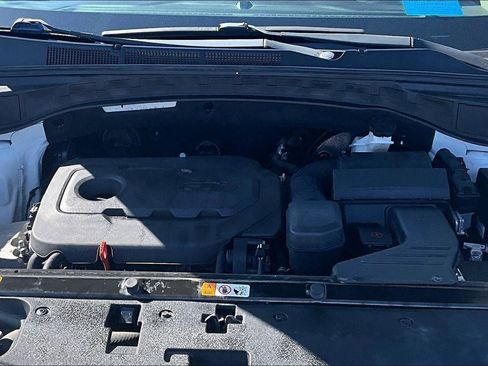 Used 2017 Hyundai Santa Fe Sport FWD image 31