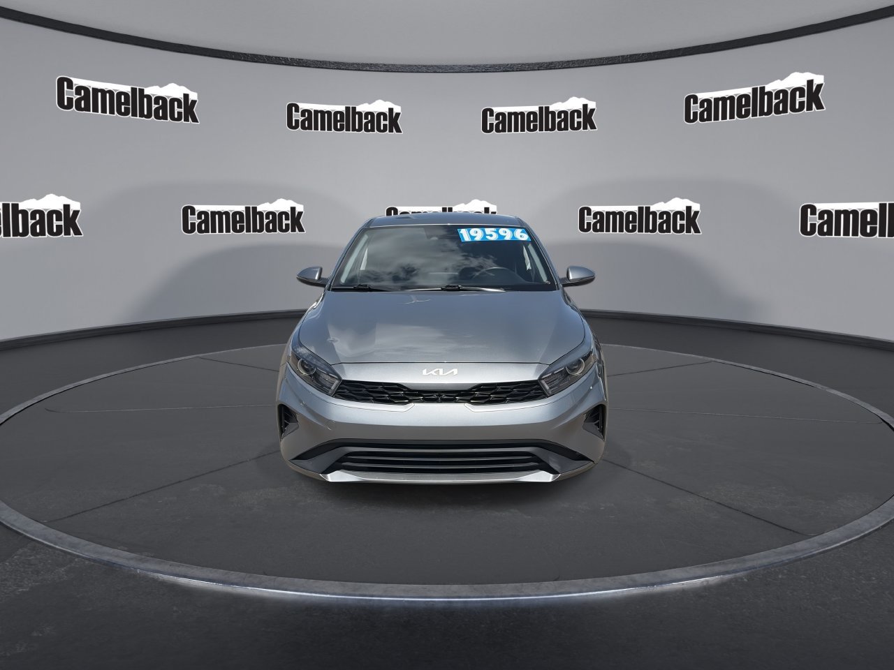Used 2023 Kia Forte LXS w/ LXS Technology Package FWD image 2