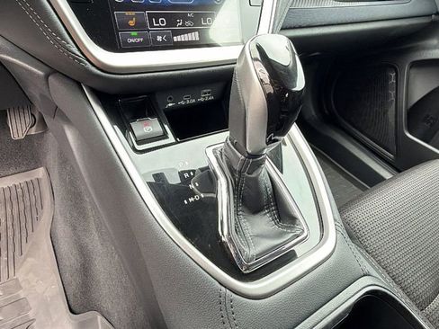 Used 2025 Subaru Outback Premium image 24