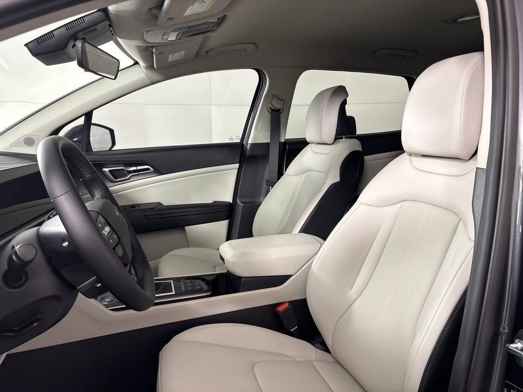 New 2026 Kia Sportage EX FWD image 25