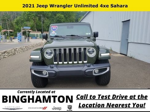 Used 2021 Jeep Wrangler Unlimited Sahara w/ Dual Top Group AWD/4WD image 2