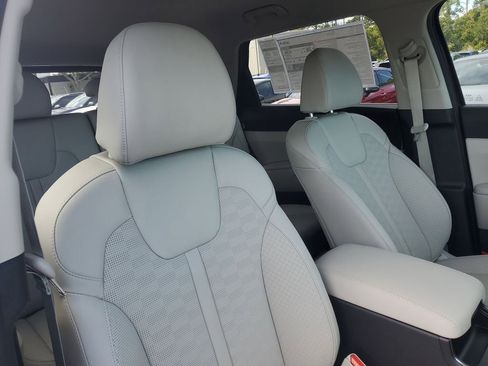 New 2026 Kia Sorento S image 12