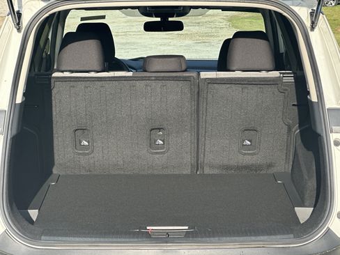 Certified 2023 Nissan Rogue SV image 18