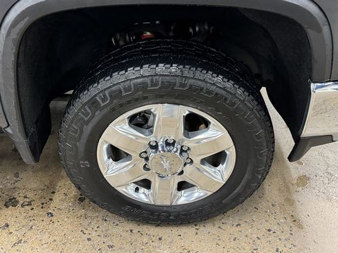 Used 2020 Chevrolet Silverado 2500 LTZ w/ LTZ Premium Package AWD/4WD image 20