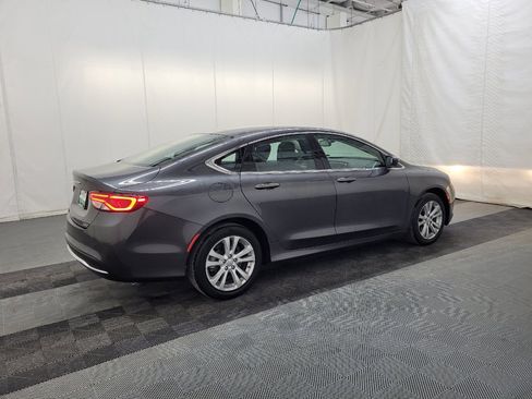 Used 2016 Chrysler 200 Limited image 10