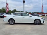 Used 2023 Nissan Altima 2.5 SV image 2