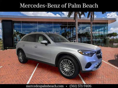 Used 2026 Mercedes-Benz GLC 300 image 1