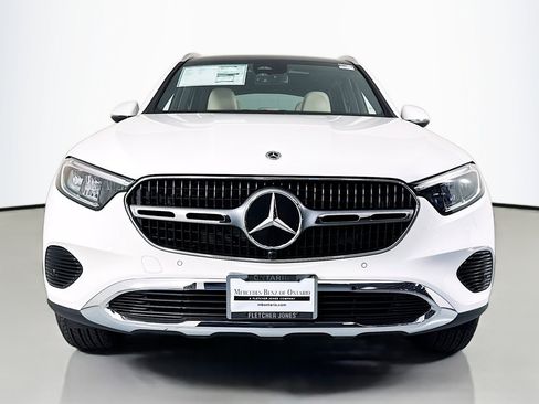 New 2026 Mercedes-Benz GLC 300 4MATIC image 2