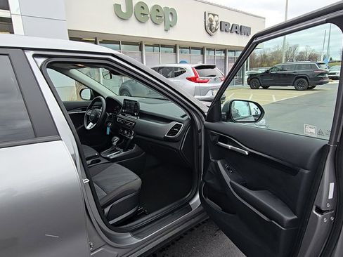 Used 2022 Kia Seltos LX image 17