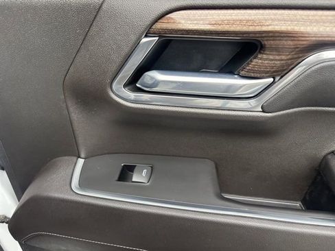 Used 2022 Chevrolet Silverado 1500 RST image 36