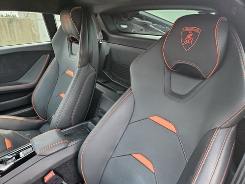 Used 2020 Lamborghini Huracan EVO AWD/4WD image 6