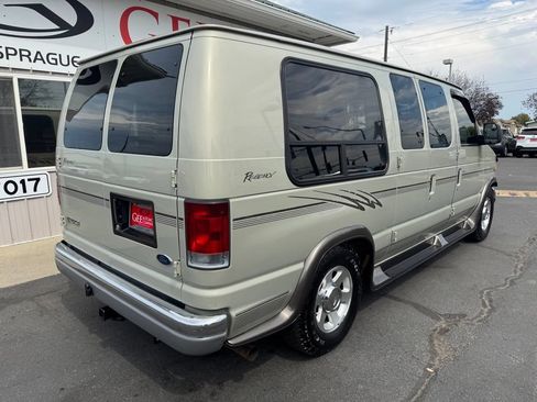 Used 2006 Ford E-150 and Econoline 150 RWD image 3
