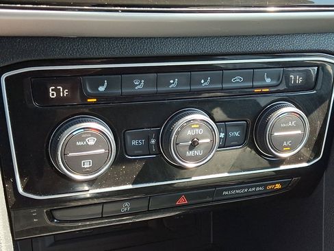 Used 2022 Volkswagen Atlas SE image 16